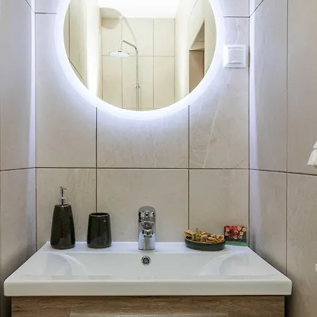 Apartment Subrenum Mlini